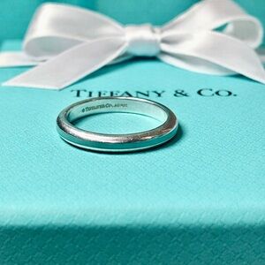 Authentic Tiffany & Co Blue Enamel Ring Size 7